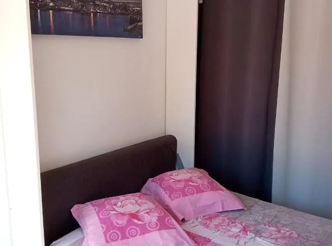 Saint Clair - Elena Apartman *